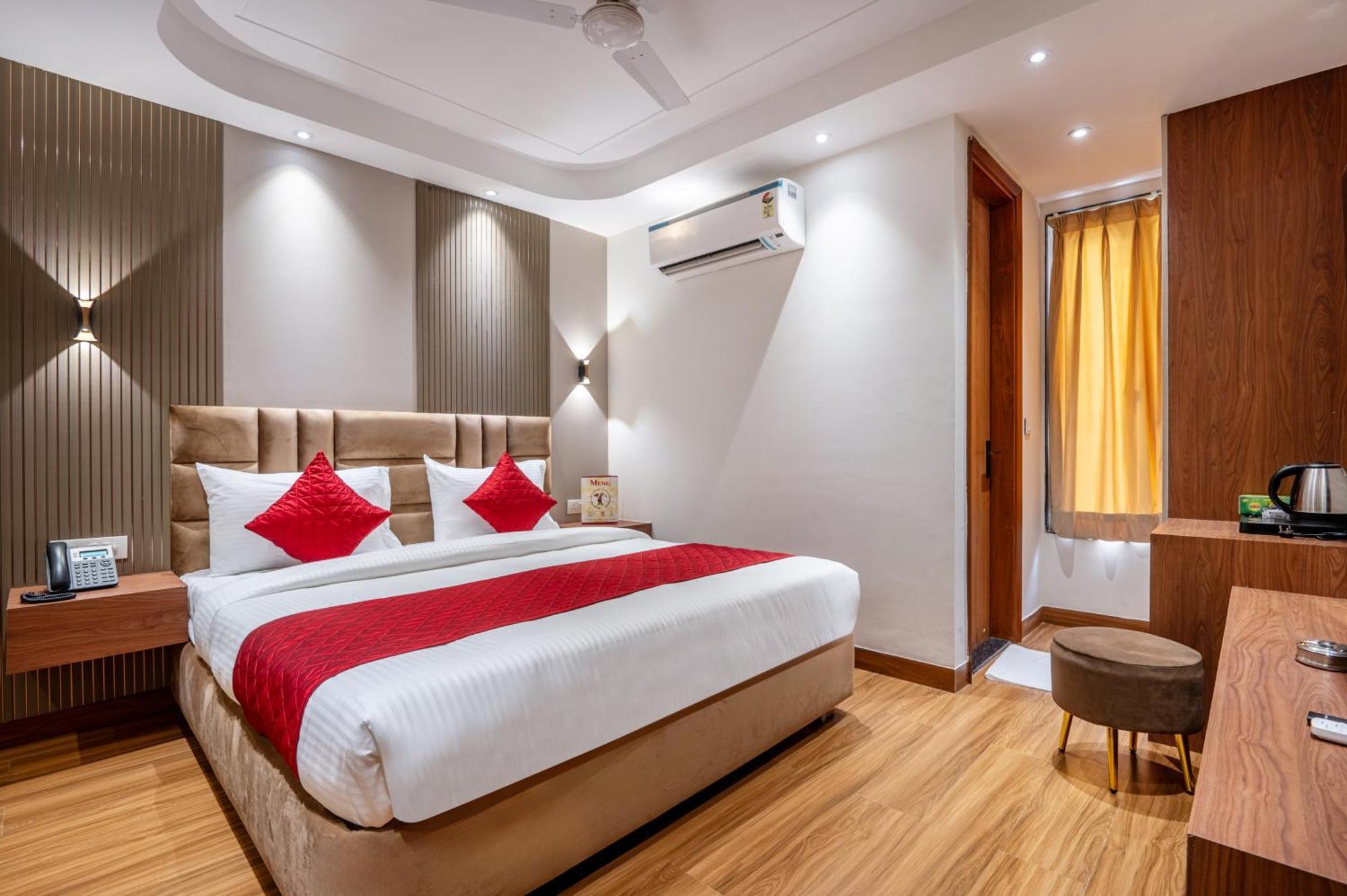 Hotel Avaas - Faiz Road Karol Bagh Delhi  Exterior foto