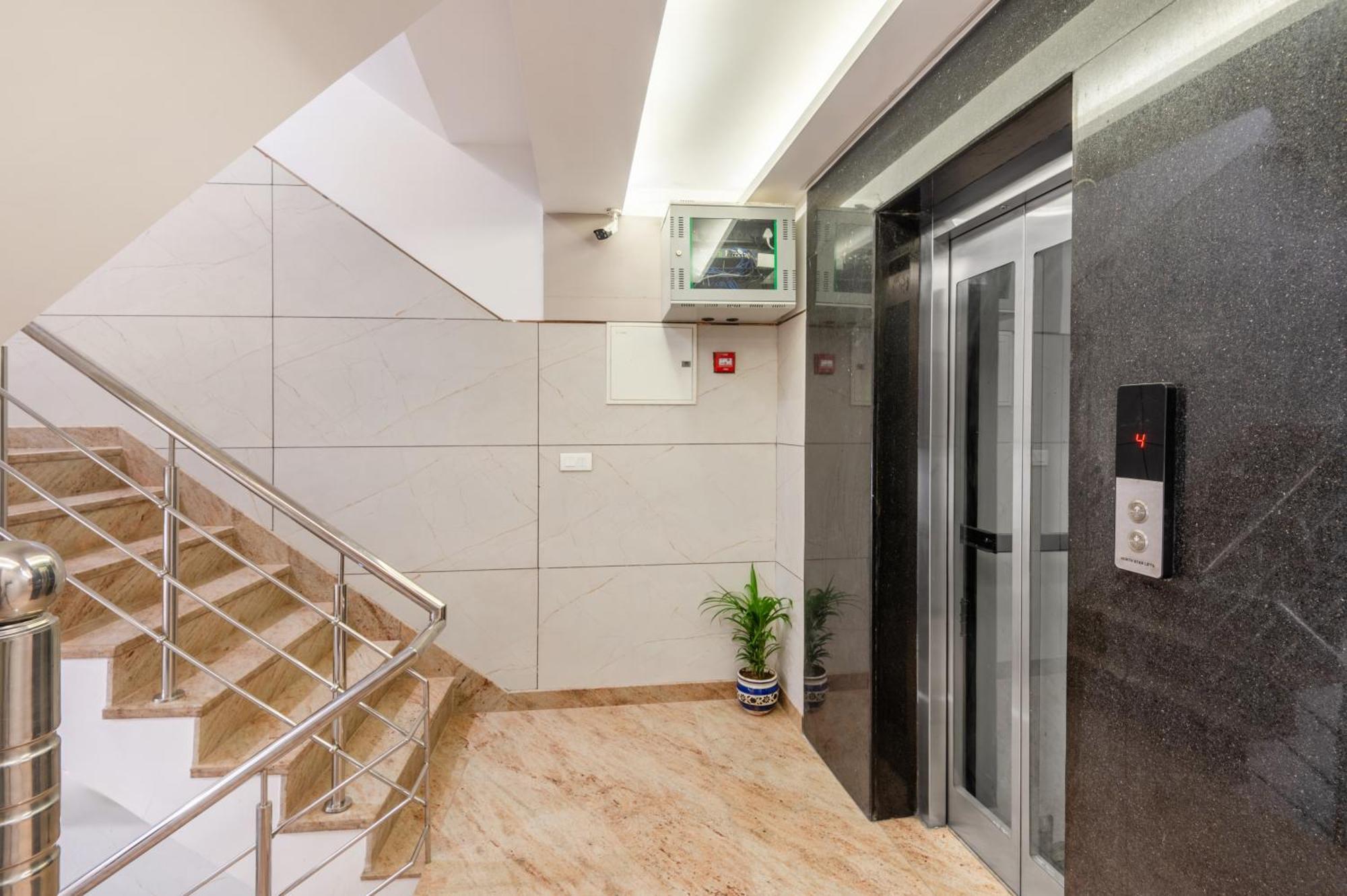 Hotel Avaas - Faiz Road Karol Bagh Delhi  Exterior foto